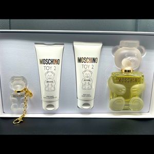 Moschino Toy 2 perfume set